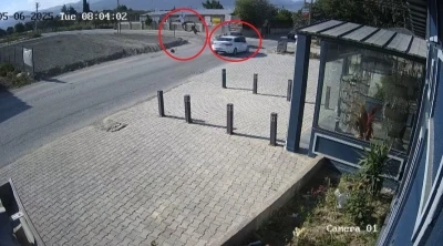 Kazada metrelerce havaya u&ccedil;tular
