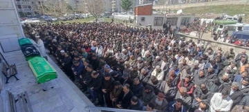 Kazada &ouml;len baba oğul birlikte son yolculuğuna uğurlandı
