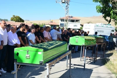 Kazada yaşamını yitiren gurbet&ccedil;i aile toprağa verildi