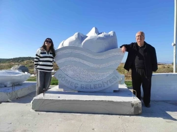 Kazakistanlı Gazeteciler, G&ouml;me&ccedil; Heykel Sempozyumunu ziyaret etti
