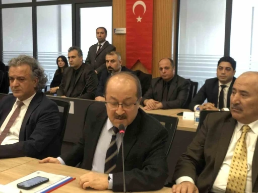 Kazaların meydana geldiği 4 şeritli yol ref&uuml;jle ortadan b&ouml;l&uuml;necek
