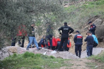 Kazdığı t&uuml;nelde mahsur kalan şahıs &ouml;l&uuml; olarak bulundu