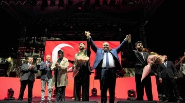 Ke&ccedil;i&ouml;ren&rsquo;de 19 Mayıs coşkusu &lsquo;Gen&ccedil;lik Alayı Y&uuml;r&uuml;y&uuml;ş&uuml;&rsquo; ve konserlerle kutlandı
