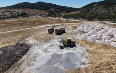 Keles'te yollar yenileniyor
