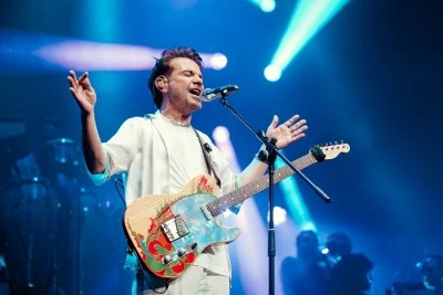 Kenan Doğulu'ya Bak&uuml;'de b&uuml;y&uuml;k ilgi 