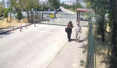 Kendini savcı olarak tanıtan kadının oyununu 8 yaşındaki &ccedil;ocuk bozdu