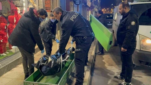 Kendisinden 4 g&uuml;n haber alınamayan şahıs evinde &ouml;l&uuml; bulundu