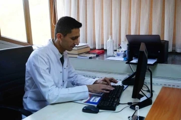 Kene vakalarının yoğun olduğu Kastamonu&rsquo;da uzmanından uyarı: "Keneden korunmak i&ccedil;in a&ccedil;ık renkli ve kapalı kıyafetler giyilmeli"
