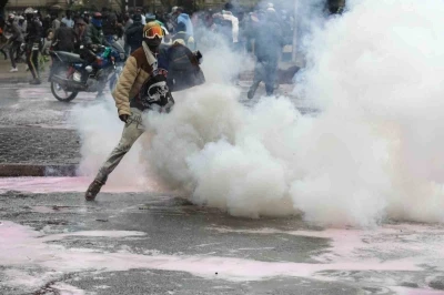 Kenya&rsquo;da sokaklar karıştı: 56 yaralı