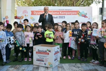 Kepez kreşlerinden depremzede &ccedil;ocuklara oyuncak kampanyası

