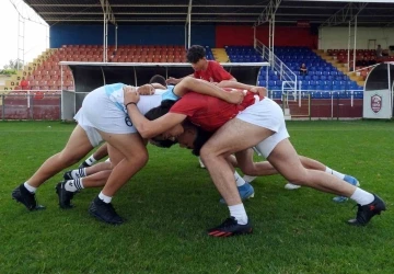 Kepez ragbi takımları, yeni sezon i&ccedil;in g&uuml;nde &ccedil;ift antrenmanla sahada
