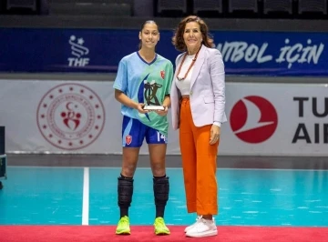 Kepezli 15 yaşındaki Gazil&rsquo;in Avrupa deneyimi
