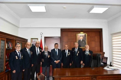 Kıbrıs Gazilerinden Kaymakam K&ouml;ksal&rsquo;a Ziyaret