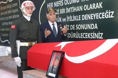 Kıbrıs Gazisi, resmi t&ouml;renle son yolculuğuna uğurlandı