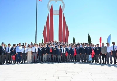 Kıbrıs harekatının yıld&ouml;n&uuml;m&uuml;nde Bursa'da şehitler ve gaziler anıldı