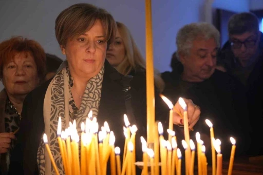 Kıdemli Metropolit Theoliptos Trilye&rsquo;de ayin y&ouml;netti