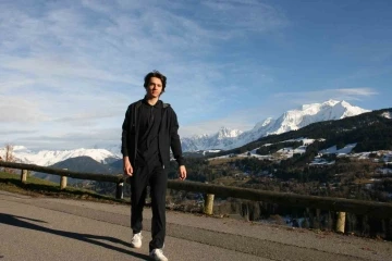 Kiğılı, Mogul Kayak&ccedil;ısı Deniz Pa&ccedil;acı&rsquo;ya sponsor oldu
