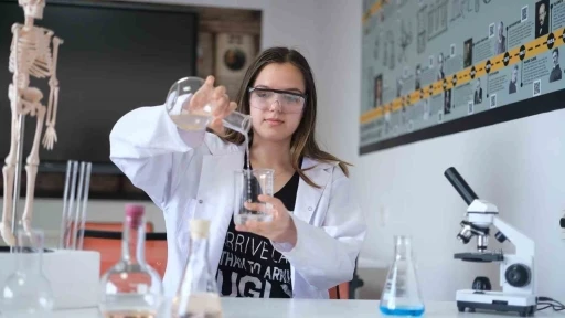 Kılavuz gen&ccedil;lik merkezleri 14 bin 797 &ouml;ğrenciye ev sahipliği yaptı
