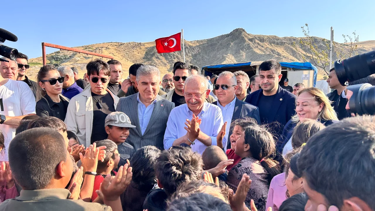 Kılı&ccedil;daroğlu'ndan yeni parti tartışmalarına net yanıt!