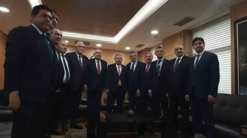 Kılı&ccedil;daroğlu&rsquo;nun adaylık başvurusu yapıldı
