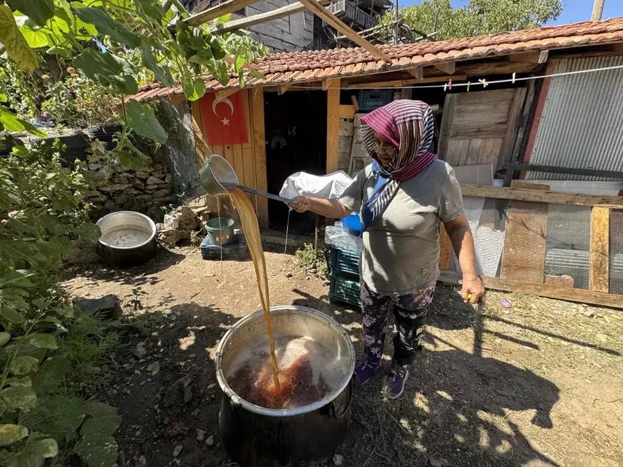 Kilosu 500 liradan satılıyor: Toroslar'ın sıvı altını