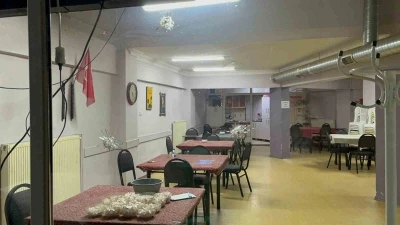 Kıraathaneyi kurşunlayan ş&uuml;pheli, motosiklet ile kayıplara karıştı
