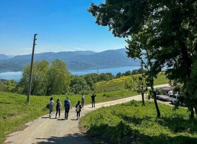 Kırcaali Yaylası ve Manda G&ouml;l&uuml;&rsquo;n&uuml; keşfettiler
