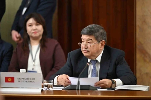 Kırgızistan Başbakanı Akılbek Caparov g&ouml;revden alındı