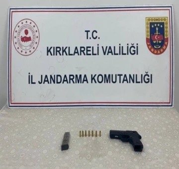 Kırklareli&rsquo;nde firariler yakalandı
