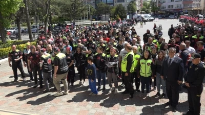 Kırklareli&rsquo;nde motosiklet&ccedil;iler trafik kurallarına dikkat &ccedil;ekti
