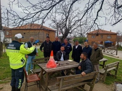 Kırklareli&rsquo;nde trakt&ouml;r s&uuml;r&uuml;c&uuml;leri bilgilendirildi
