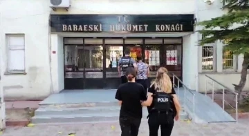 Kırklareli&rsquo;nin iki il&ccedil;esinde uyuşturucu operasyonu: 2 tutuklama
