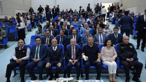 Kırklareli&rsquo;nin k&uuml;lt&uuml;rel mirasını ve tarihini ele alan "Kırklareli Sempozyumu" başladı
