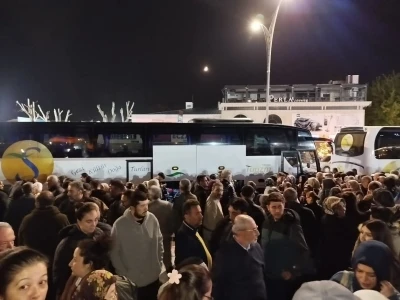 Kırşehir&rsquo;den ilk hac kafilesi dualarla uğurlandı
