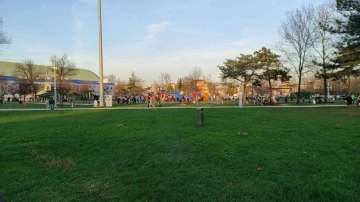 Kış ayında bahardan kalma g&uuml;nler yaşanıyor
