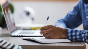 KİT'lerde yılın &uuml;&ccedil;&uuml;nc&uuml; &ccedil;eyreği itibarıyla 101 bin 243 kişi &ccedil;alışıyor