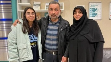 Kıyafet değiştirmeye geldiği evinin kapısı a&ccedil;ılmayınca ikinci depremden kurtuldu