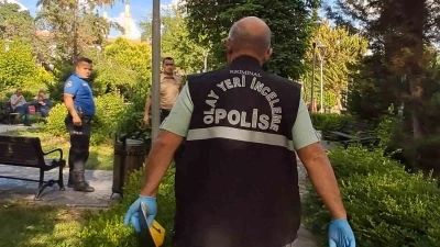 &rsquo;Kız meselesi&rsquo; kavgasında kan aktı: 3 yaralı