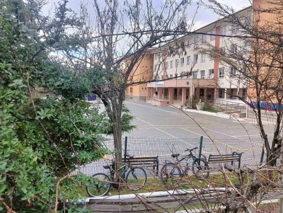 Kız &ouml;ğrencilerine uygunsuz fotoğrafını g&ouml;nderen tacizci &ouml;ğretmen tutuklandı