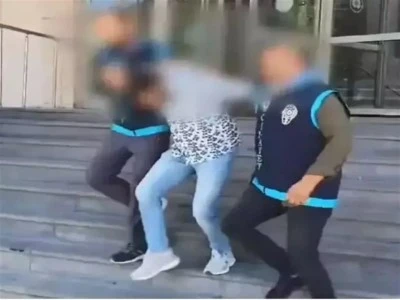 Kızının erkek arkadaşını &ouml;ld&uuml;rd&uuml;