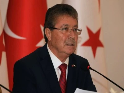 KKTC Başbakanı &Uuml;stel: Kıbrıs T&uuml;rk halkı bağımsızlığına sonsuza kadar sahip &ccedil;ıkacaktır