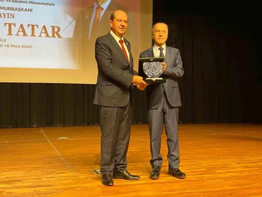 KKTC Cumhurbaşkanı Tatar: &ldquo;Benim arkamda 85 milyonluk T&uuml;rkiye Cumhuriyeti var&rdquo;
