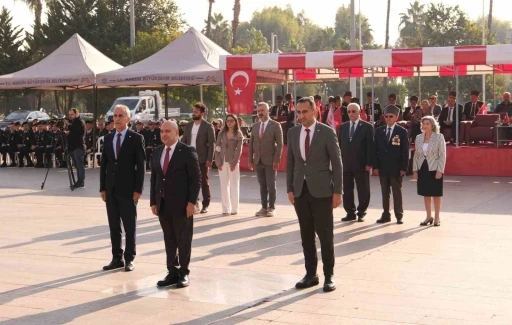 KKTC&rsquo;nin kuruluşunun 41. yıl d&ouml;n&uuml;m&uuml; Mersin&rsquo;de t&ouml;renle kutlandı

