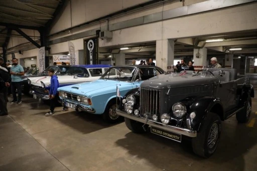 Klasik ara&ccedil; tutkunları Bursa'da buluştu