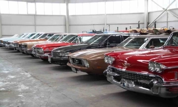 Klasik otomobil merakını koleksiyona d&ouml;n&uuml;şt&uuml;rd&uuml;
