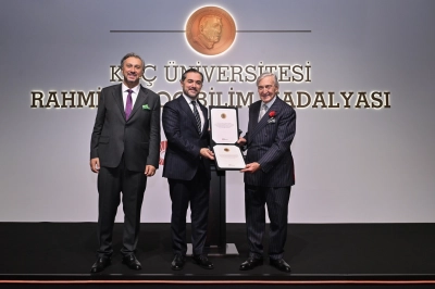 Ko&ccedil; &Uuml;niversitesi Rahmi M. Ko&ccedil; Bilim Madalyası 10. Kez Sahibini Buldu