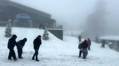 Kocaeli'de kar kalınlığı 12 santimetreye ulaştı