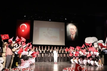 Kocaeli&rsquo;de tarihi fig&uuml;rlerin de yer aldığı orotoryo g&ouml;sterisi
