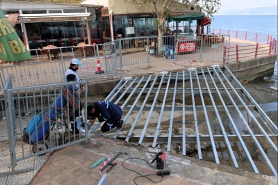 Kocaeli Değirmendere sahiline yeni yaya k&ouml;pr&uuml;s&uuml;