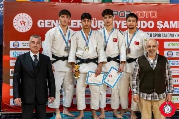 Kocaeli&rsquo;nin gen&ccedil;leri judoda zirvede
